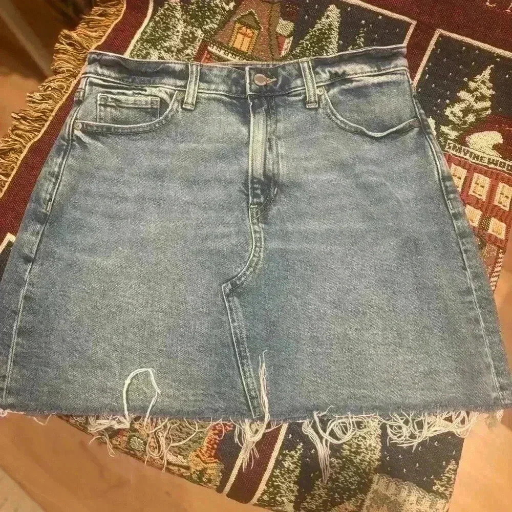 Banana Republic denim skirt